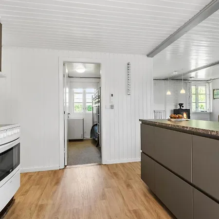 Semesterbostad 4 Bedroom Gorgeous In