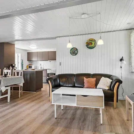 4 Bedroom Gorgeous In