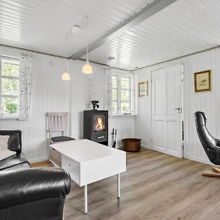 4 Bedroom Gorgeous In Hemmet