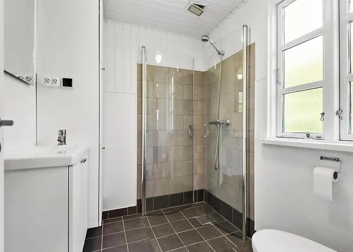 4 Bedroom Gorgeous In * Hemmet